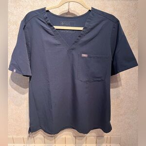 Figs Women’s Catarina One Pocket Scrub Top color: Dark Harbor Size: Large